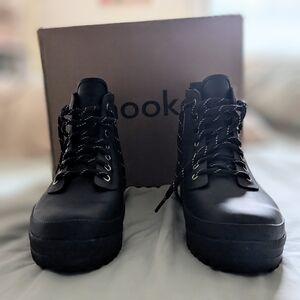 Chooka Redmond Black Hiker Lace-Up Rain Boots- Size 8